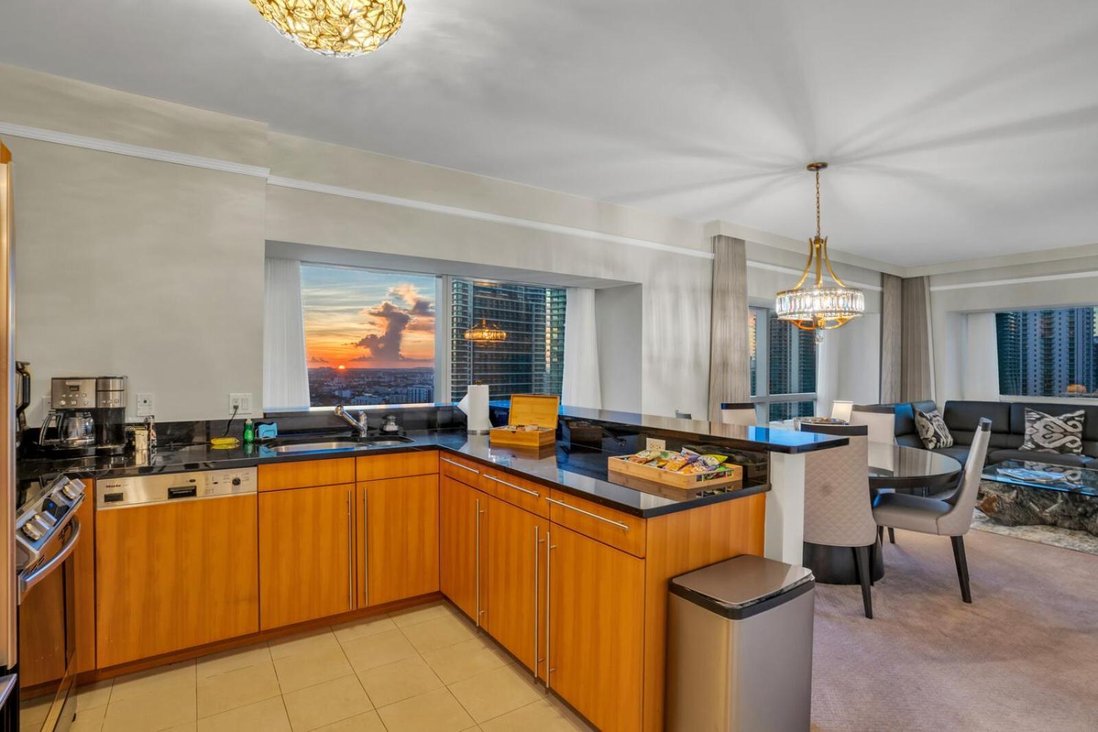 2 Bedroom Or King Studio Suites Four Seasons Hotel Miami Free Wi-Fi & Free Parking Zimmer foto